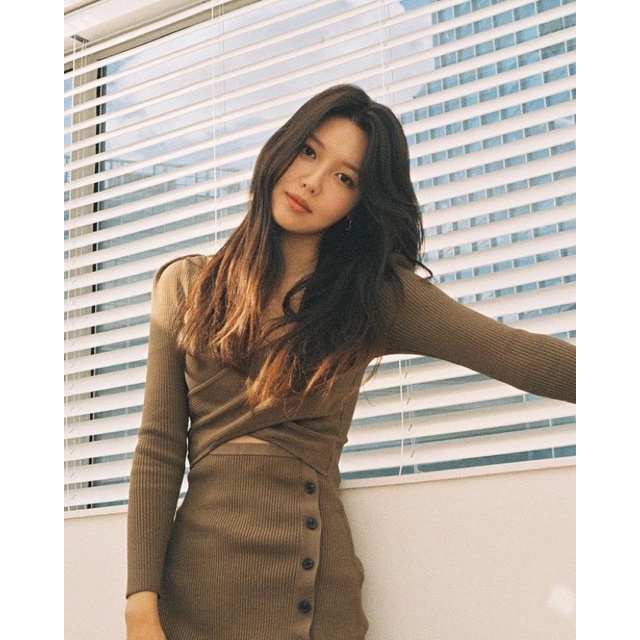 Đầm body thun tay dài cut out koreastyle