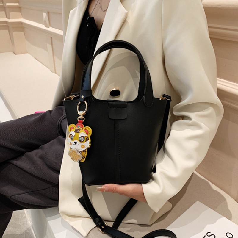 Túi đeo vai IELGY dáng xô đơn giản thời trang cho nữ