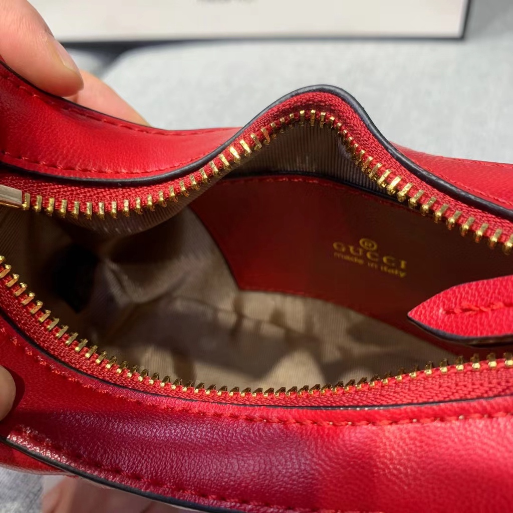 Túi Xách Đeo Vai Phối Dây Xích Phong Cách Thời Trang 2022 Dành Cho Nữ