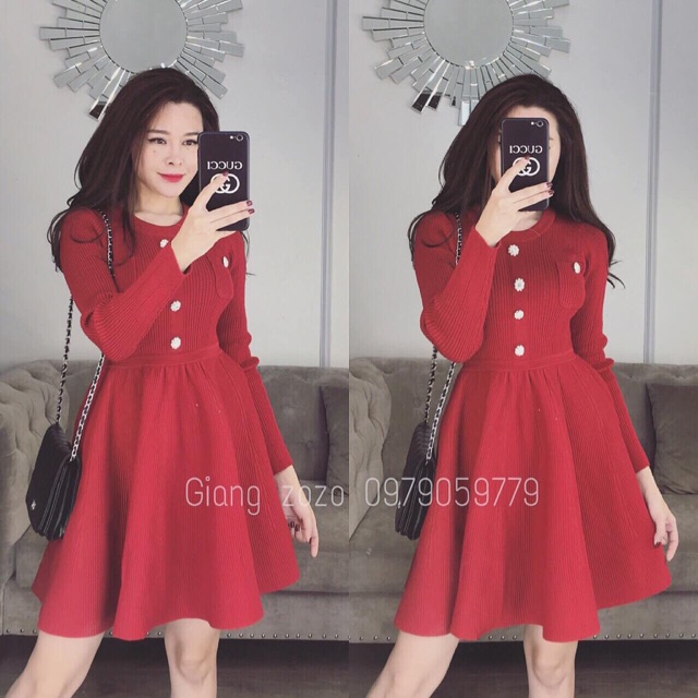Váy len về tiếp nha mng uiii..! Váy xoè phồng 3 màu đen đỏ trắng kem. Định k lây nưa ma khách đặt nhìu quá nên t vẫn😘