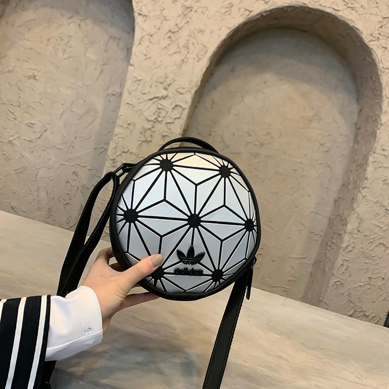 Túi trống mini tròn lv nữ đeo chéo đeo vai đựng điện thoại thiết kế thời trang ulzzang phong cách trẻ trung năng động | BigBuy360 - bigbuy360.vn