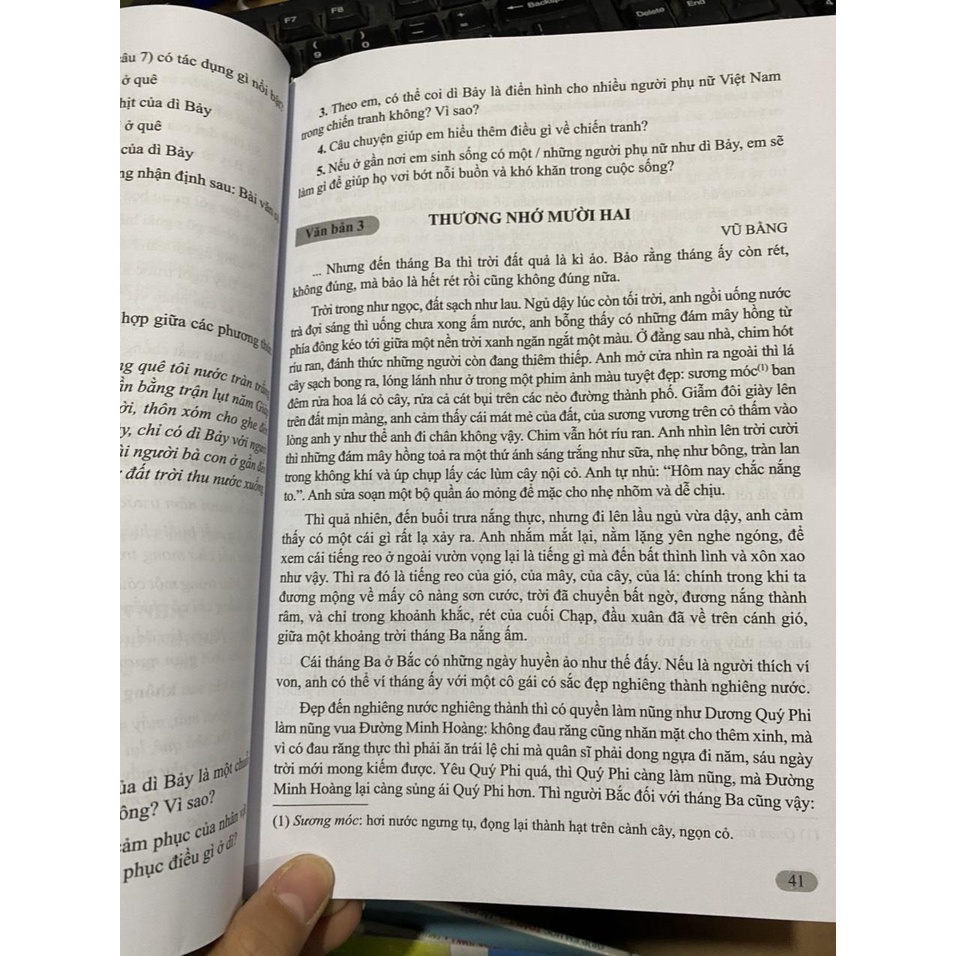 Sách - Bài tập đọc hiểu Ngữ văn 7 tập hai ( Cánh diều ) + Bán kèm 1 tẩy chì