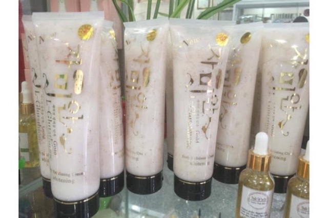 Dưỡng trắng tẩy tế bào toàn thân có hạt | BigBuy360 - bigbuy360.vn