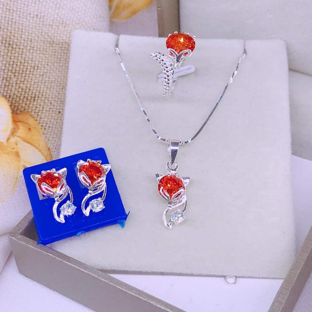 Sét trang sức hồ ly gắn đá phong thủy gồm dây chuyền nhẫn và bông tai, chất liệu bạc ta sang trọng nữ tính