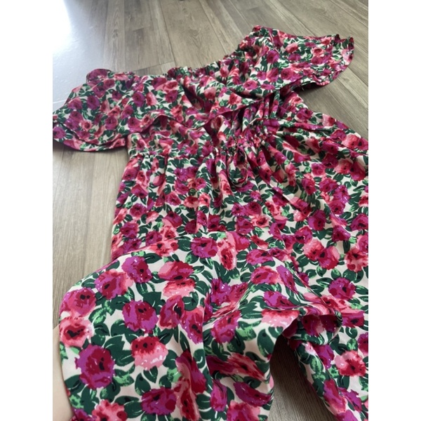 Jump đi biển bẹt vai