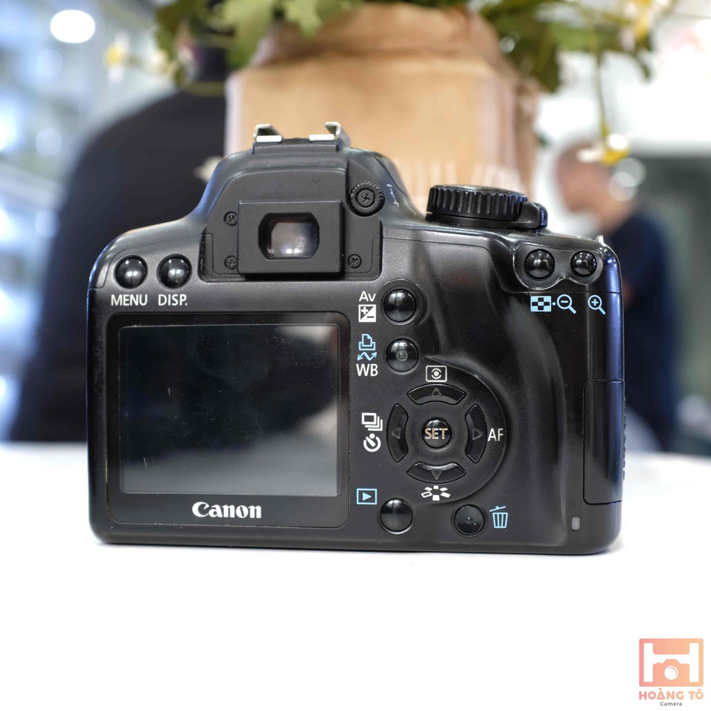 Máy ảnh Canon EOS 1000D kèm ống kính 18-55 cũ