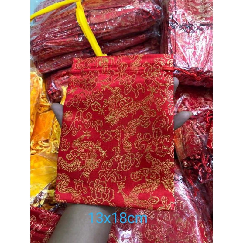 Combo 100 túi gấm đỏ phong thủy may mắn, đựng đồ phong thủy, trang sức, Nhiều Size.