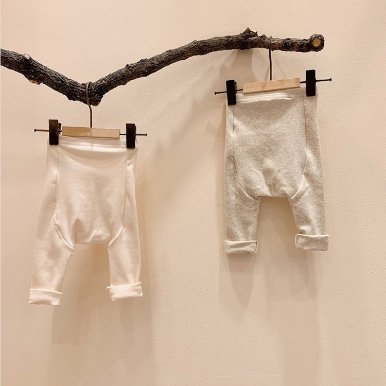 Quần legging cho bé từ 5kg đến 13kg chất liệu cotton mềm mịn ôm sát và giữ ấm cho bé tốt