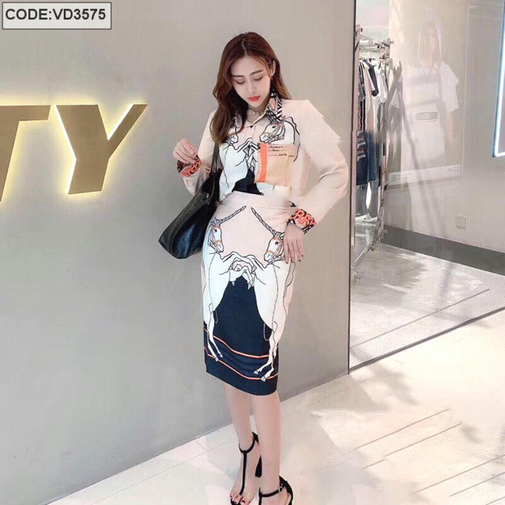 set áp sơ mi + chân váy bút chì họa tiết con ngựa