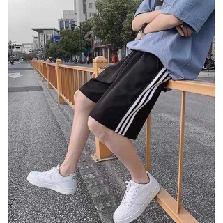 Quần đùi ba sọc quốc dân TT12