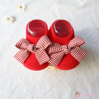 Vớ em bé chống trượt thiết kế xinh xắn nhiều họa tiết tùy chọn