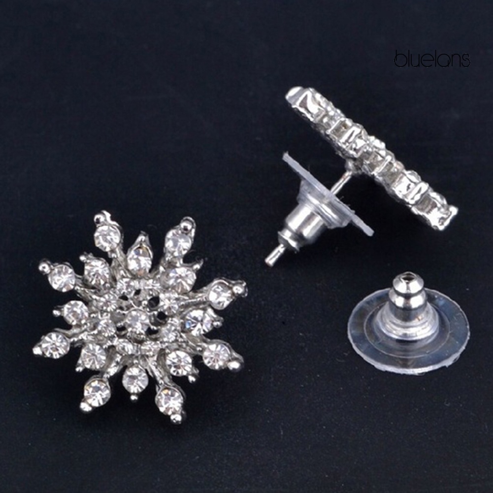 Đôi Bông Tai Hình Hoa Tuyết Đính Đá Thời Trang Cho Nữ