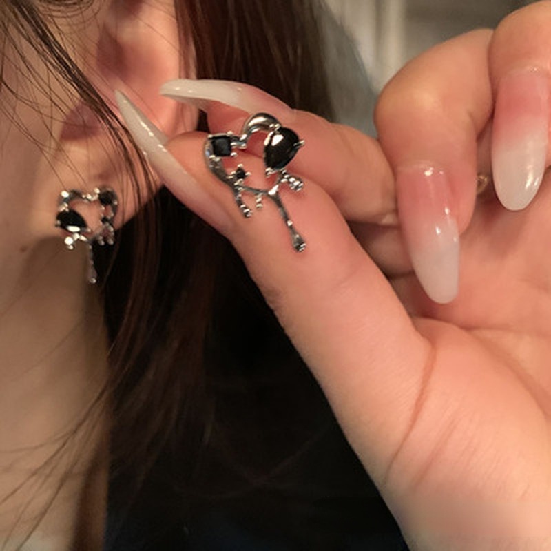 Khuyên Tai Hình Trái Tim Phong Cách Hip hop Ngọt Ngào Cá Tính