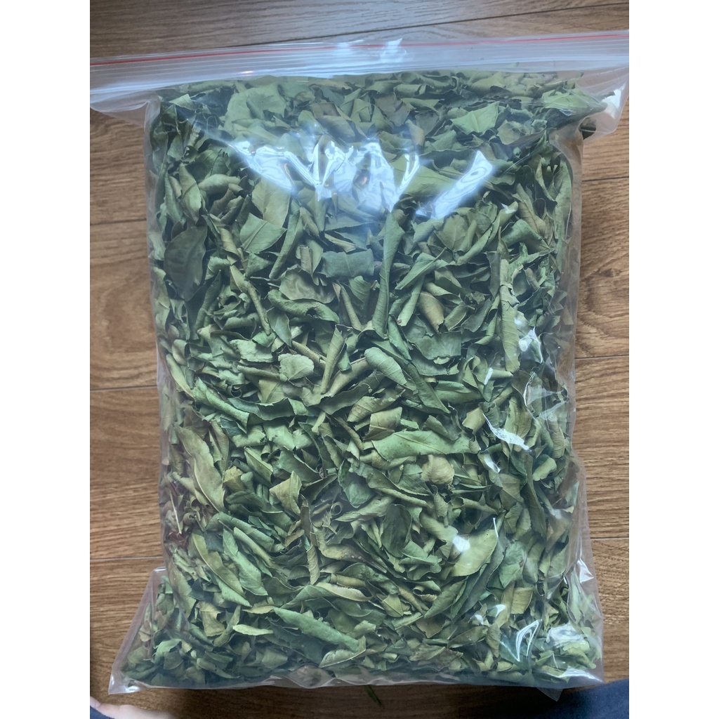 Lá chanh khô ( Lime leaf) gói 50-100g