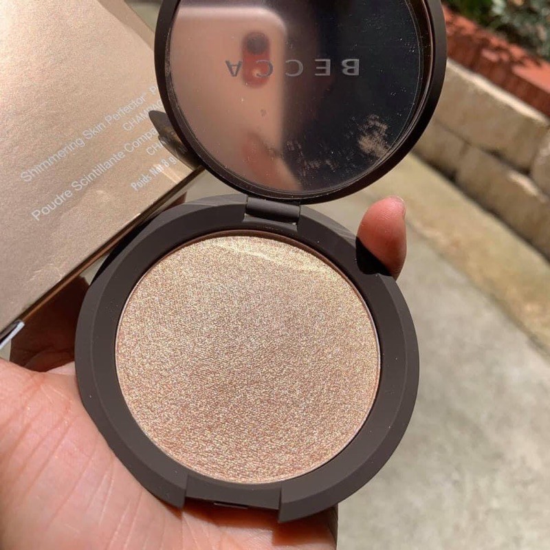 💥💥💥phấn highlight bắt sáng Becca champagne pop