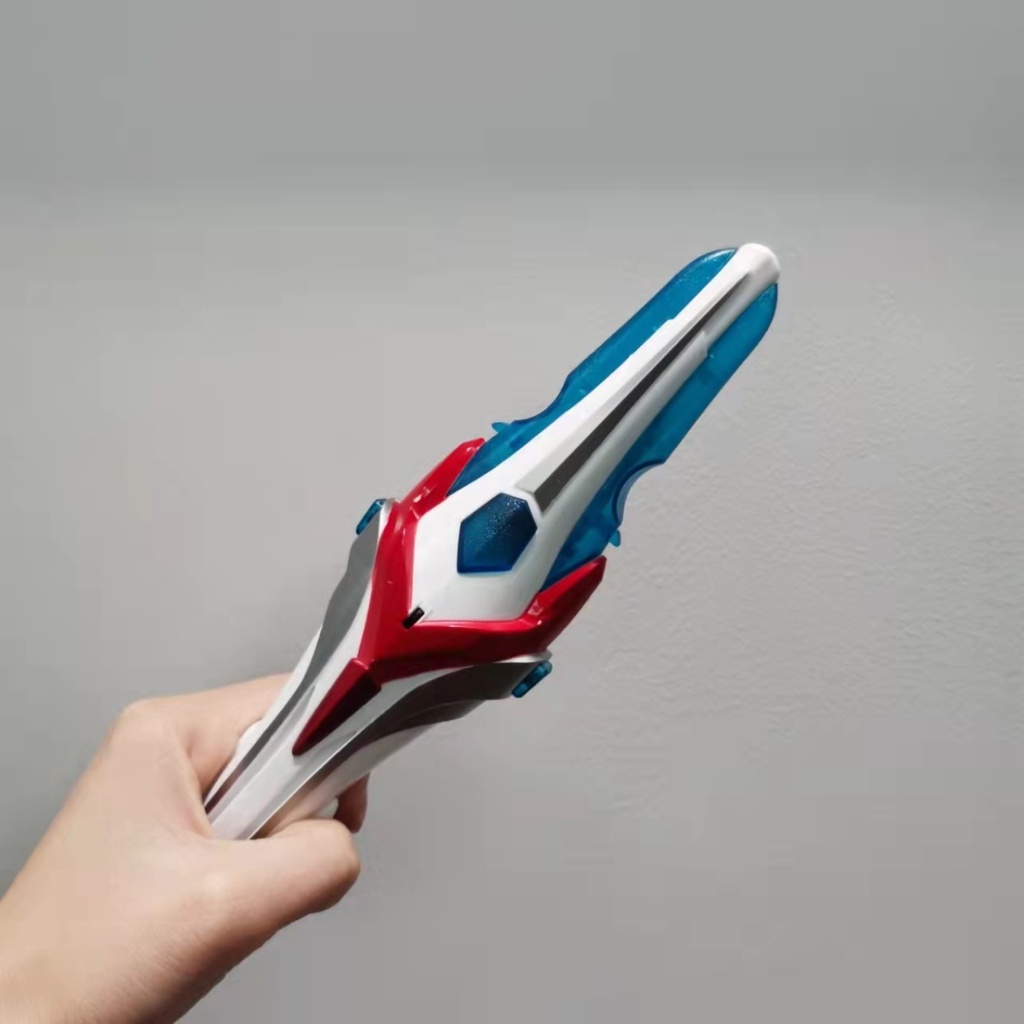 Mô Hình Nhân Vật Ultraman Nexus Noa Dunamist Evolutionary Trust Spark Chân Thật