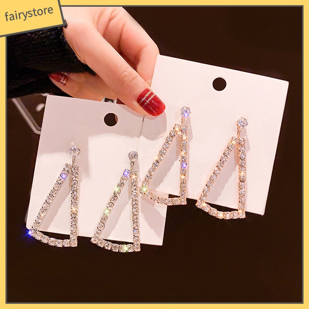 Hoa Tai Dáng Dài Mặt Hình Tam Giác Cho Nữ