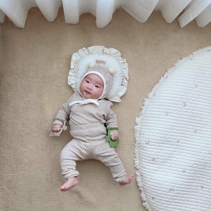 Gặm nướu silicon kèm hộp tgm cho bé, Suzy baby