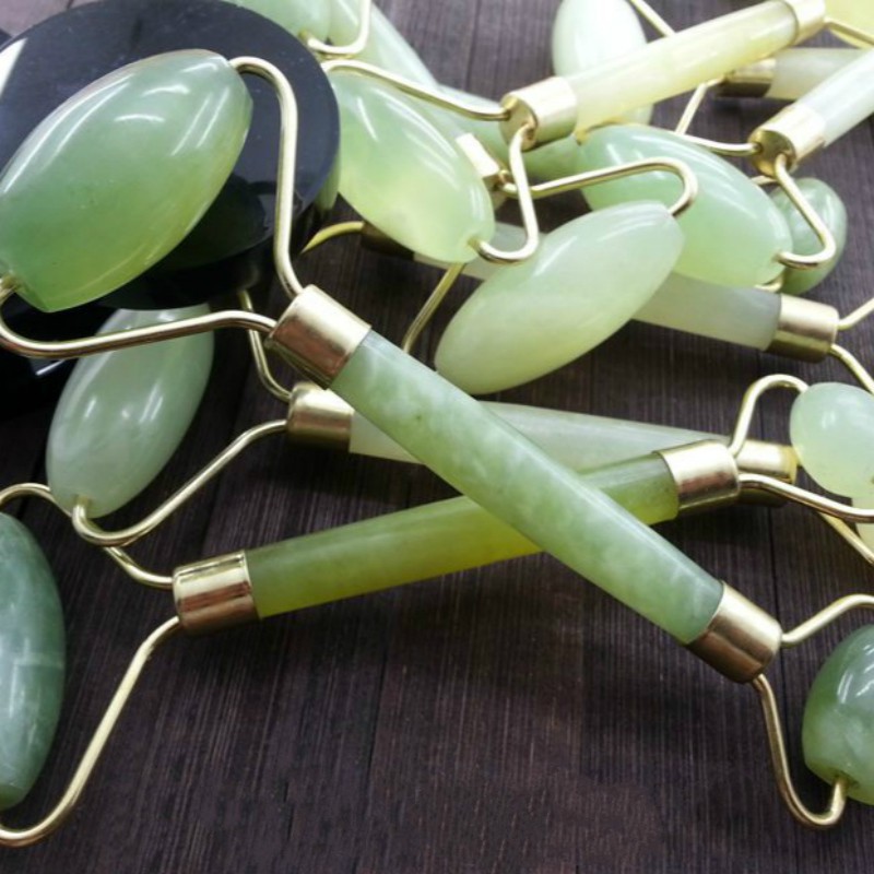Cây lăn massage mặt bằng đá ngọc bích | BigBuy360 - bigbuy360.vn