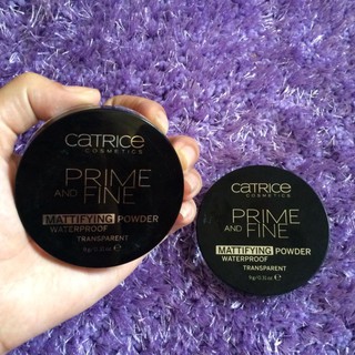 Phấn phủ Catrice Prime & Fine Waterproof Mattifying Powder