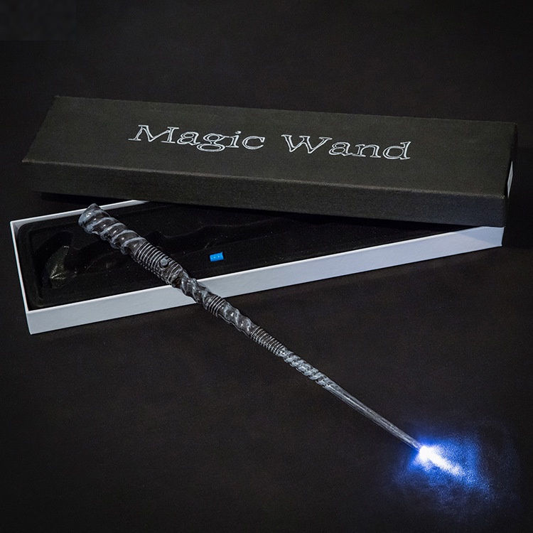 Đũa phép thuật hóa trang Harry Potter làm quà tặng dành cho bé