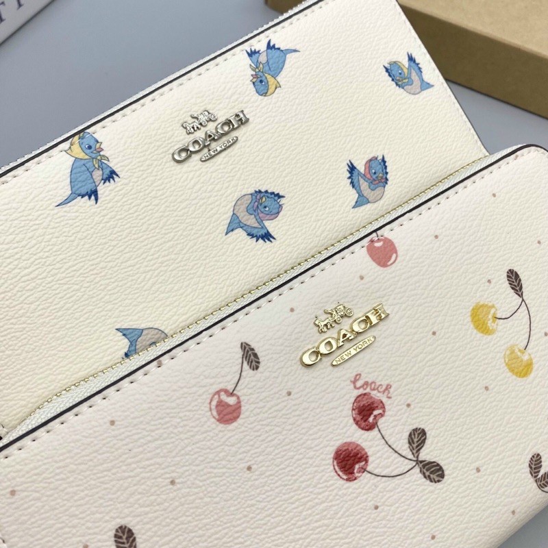 VÍ COACH C2893-1813