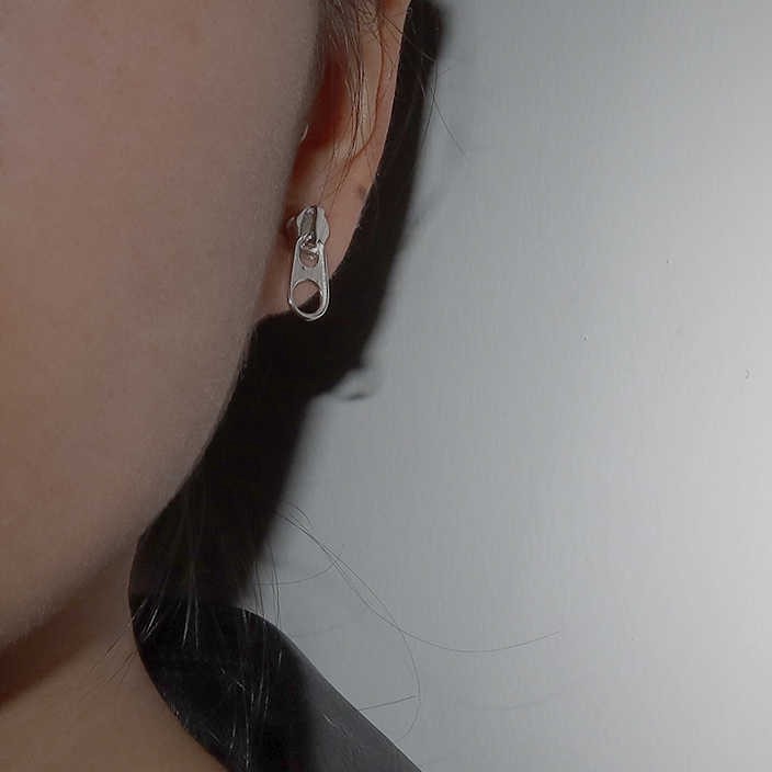 Bông tai khóa kéo thời trang cá tính