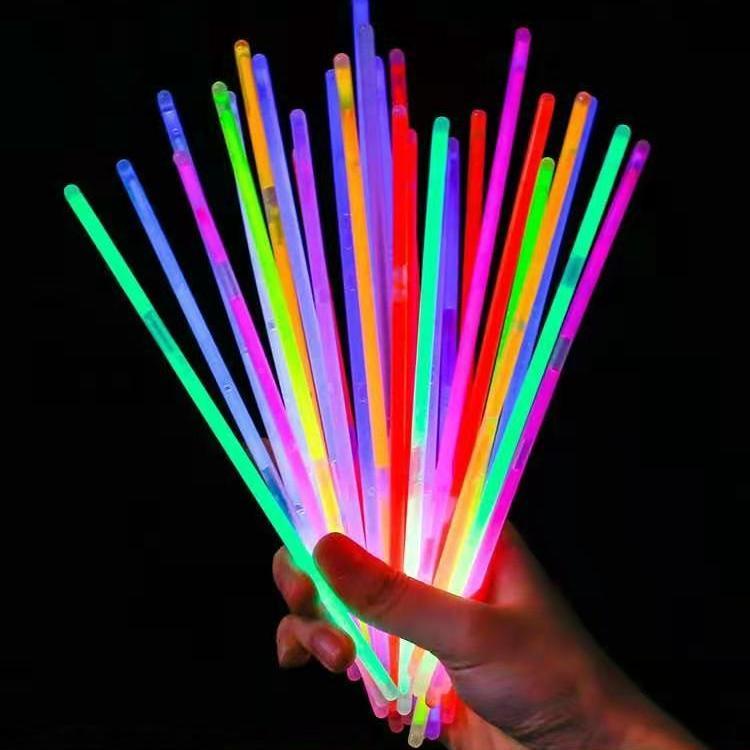 Set 50 thanh phát sáng trong bóng tối 7 màu và đầu nối cho mắt kính vòng cổ/ vòng đeo tay/ mắt kính/ vòng tay cho trẻ em