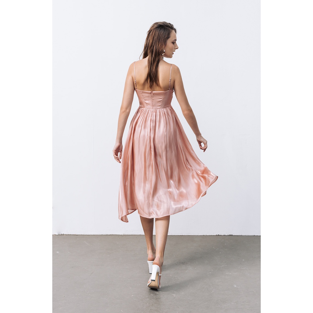 Đầm Maxi VIENNE TRAN Hai Dây Nhún Ngực V63M22H018
