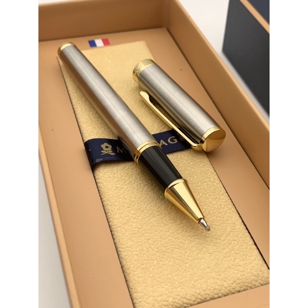 Bút ký dạ bi Montagut