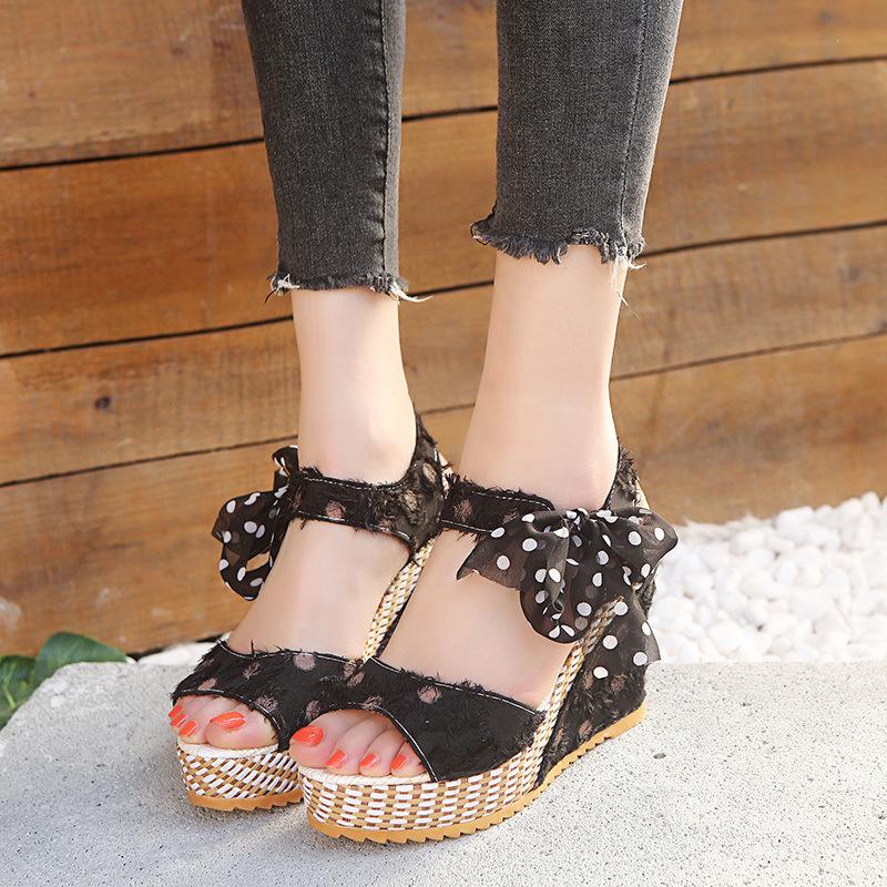 Small Fresh Sponge Cake Slope Heel Women's Sandals 2020 Summer New Korean Fish Mouth Thick Bottom Wave Point Comfortable High Heel Women's Shoes