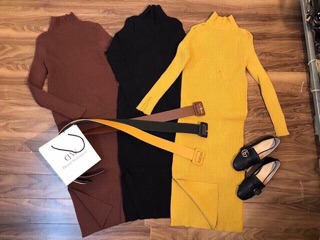 Combo áo khoác bé và váy mẹ