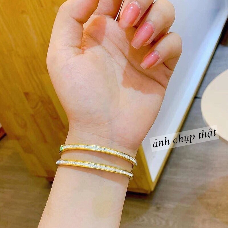 Vòng titan 1 hàng đá nửa vòng cam kết khôn đen không gỉ VD472