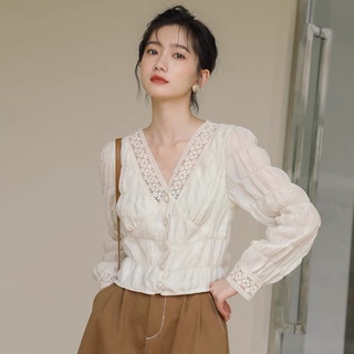 𝗺𝗶𝗲 𝘀𝘁𝘂𝗱𝗶𝗼 - áo chiffon cổ v phối ren điệu đà