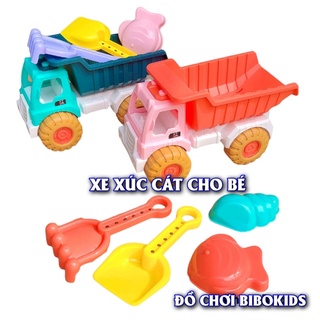 Đồ chơi xe xúc cát cho bé