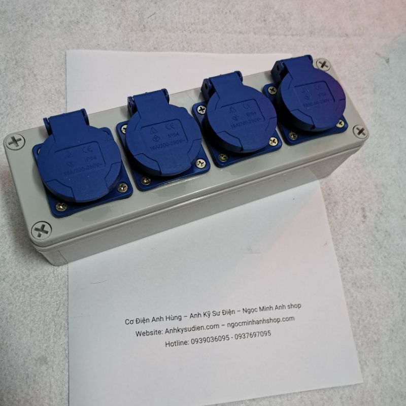 Hộp Nguồn Công Nghiệp , Bộ Chia Nguồn Ngoài Trời Chống Nước 4 Ổ Cắm Schuko 2P - E , Công Suất 4000W 16A 250V IP57