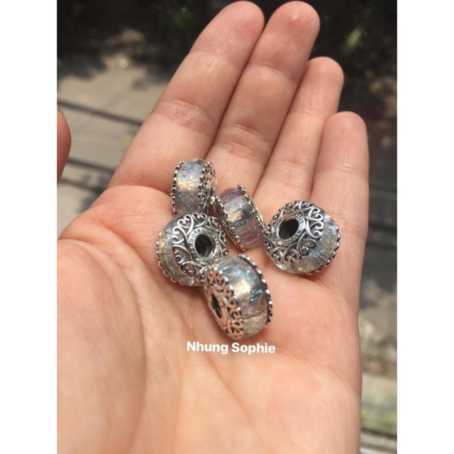Hạt charm glass kim tuyến bạc lõi tim