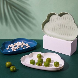 Khay mây và dứa lúa mạch