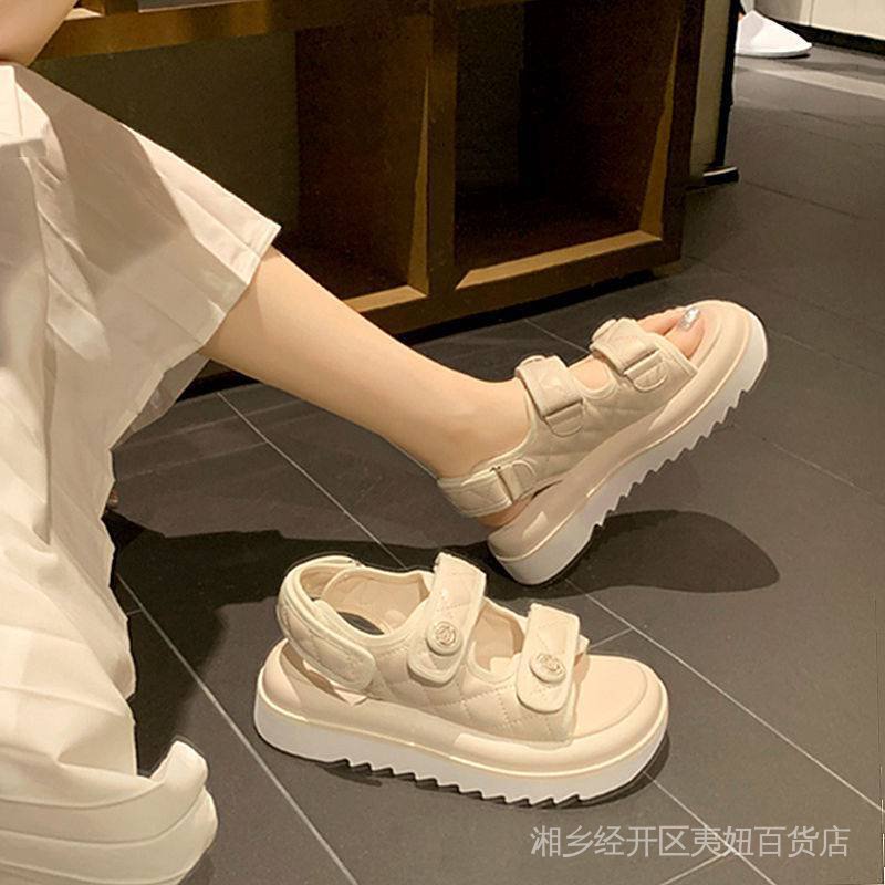 Shipped on the same day 2022 summer new style style Chanel style sandals women's sandals women's external wear internet celebrity ins hot style fried street high face value YV87