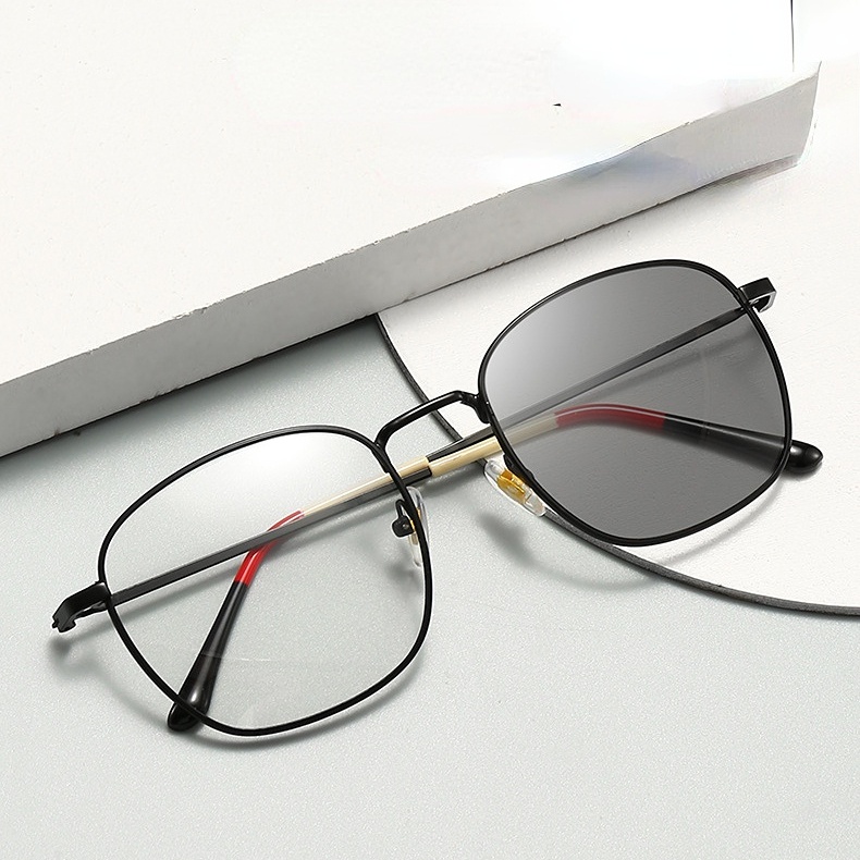 Mắt Kính Chống Tia Bức Xạ Và Ánh Sáng Xanh Cho Cả Nam Và Nữ