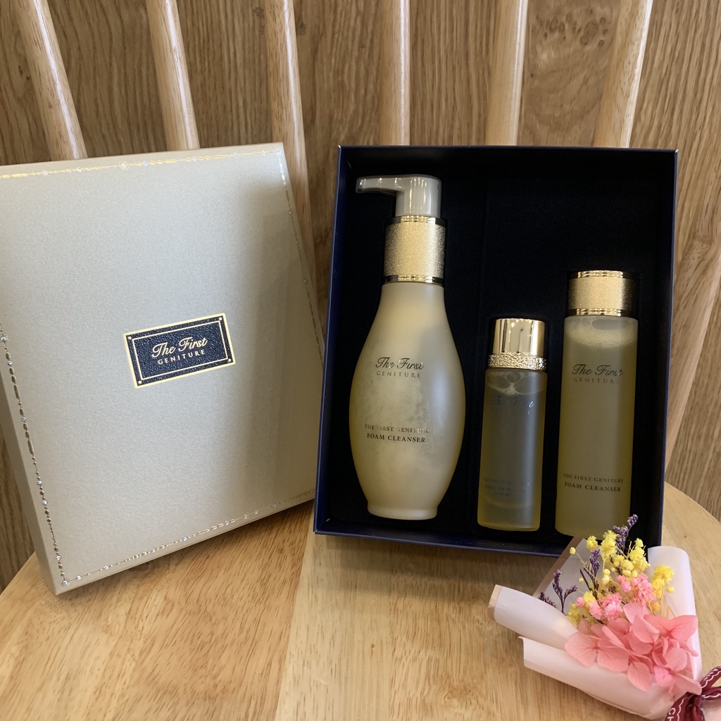Set Sữa rửa mặt Ohui The First 200ml (TẶNG CHAI NHỎ 80ML + NƯỚC THẦN 22ML)