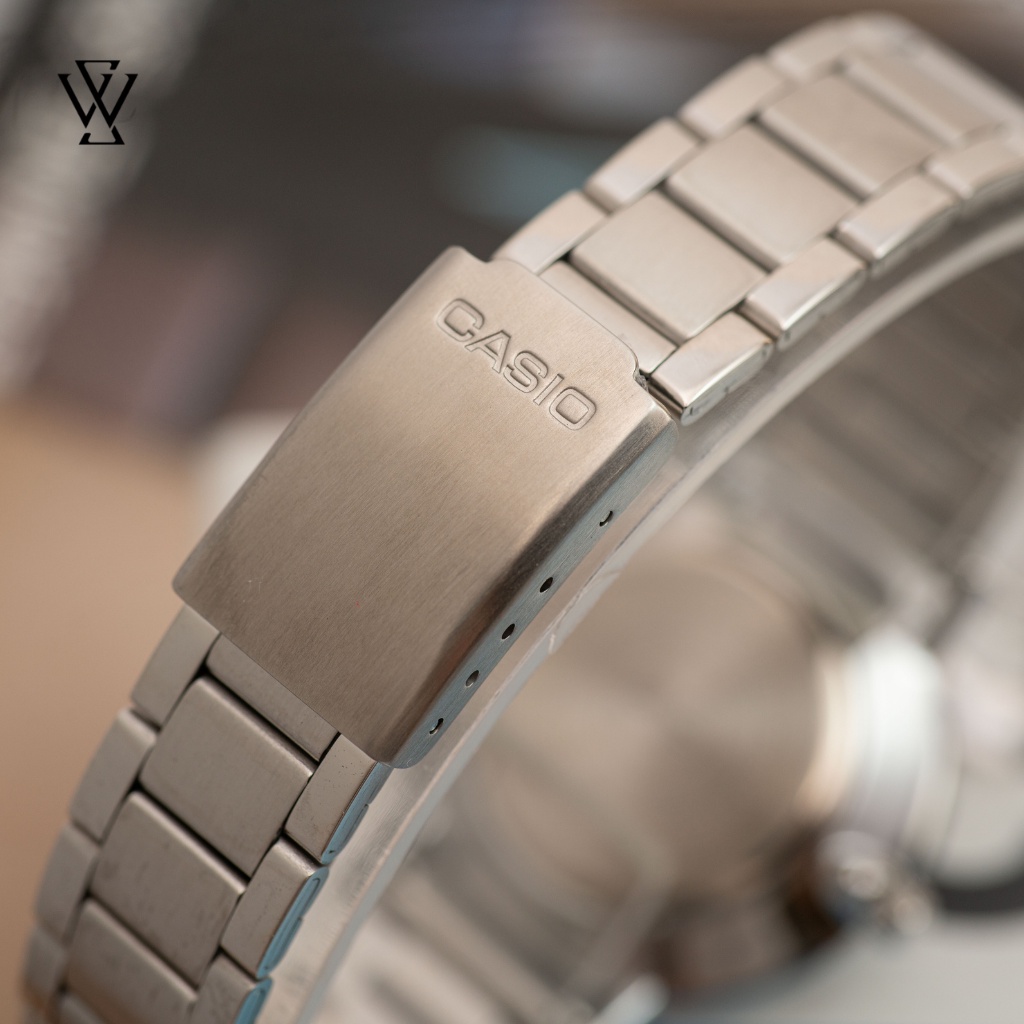 Đồng Hồ Quartz Nữ Casio WATCHSTORE LTP-VT01D-2BUDF Thiết Kế Kính Khoáng 34mm, Dây Kim Loại Và Vỏ Thép Không Gỉ