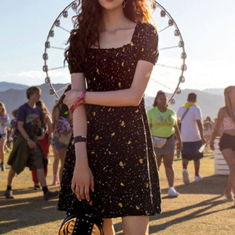 Đầm Tay Ngắn Cổ Vuông Họa Tiết Hoa Thời Trang Hàn Quốc Xinh Xắn Cho Nữ