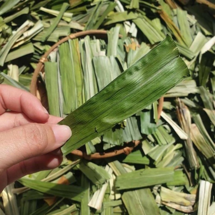 Lá Dứa Nếp Thơm Sấy Khô Tự Nhiên Hàng Loại 1, Lá Nếp Tốt Cho Xương Khớp, Thanh Nhiệt Cơ Thể