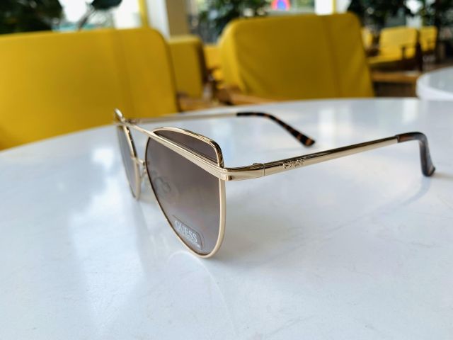 Kính mát thời trang Guess GF0332 chính hãng gọng kim loại | BigBuy360 - bigbuy360.vn
