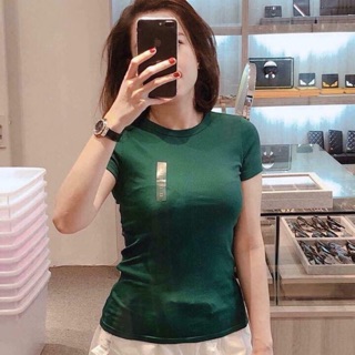 Áo thun tăm Uniqlo