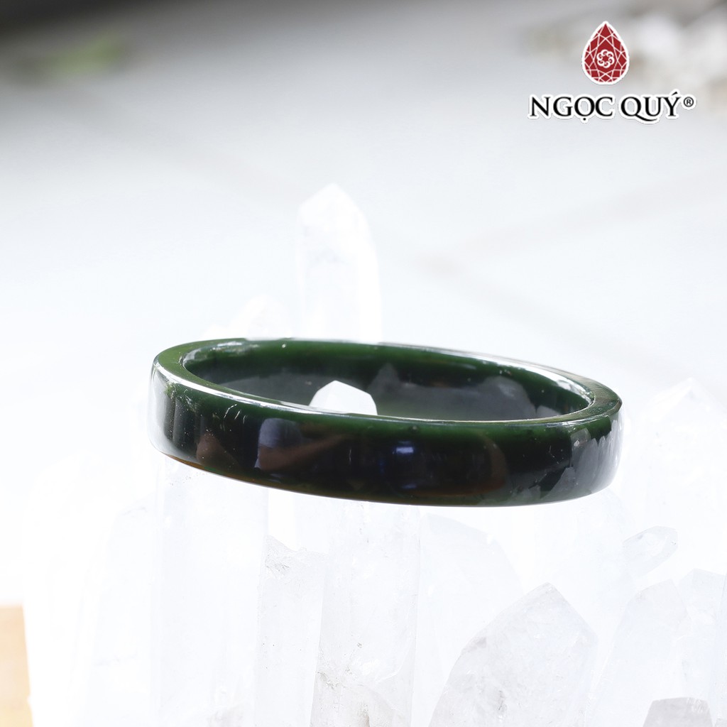 Vòng tay ngọc bích liền khối bản vuông nephrite - Ngọc Quý