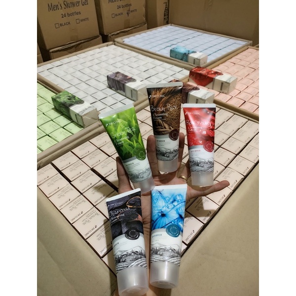 Sữa Rửa Mặt 3W Clinic Hàn Quốc 100ml