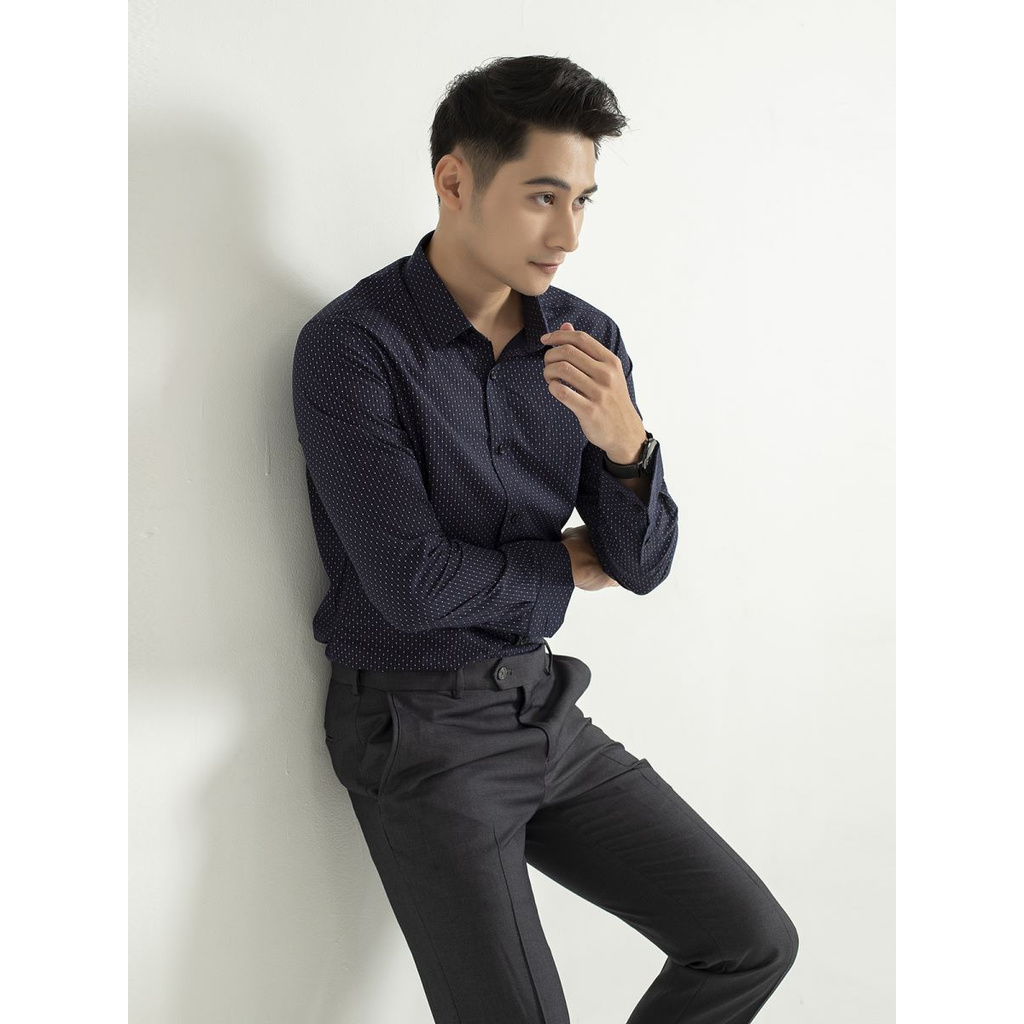 Áo Sơ Mi Nam Dài Tay ARISTINO ALS17309 Somi Công Sở Cao Cấp Màu Tím Than In Kẻ Sọc Đỏ Vải Sợi Sồi Dáng Ôm Không Túi | BigBuy360 - bigbuy360.vn