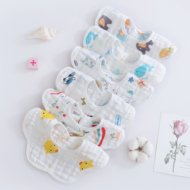 Yếm xô tròn 6 lớp siêu thấm cho bé hình cánh hoa, nhiều họa tiết đáng yêu, cúc bấm điều chỉnh tiện dụng